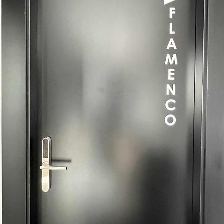 Flamenco Modern & Luxury Apartment Малага Екстериор снимка
